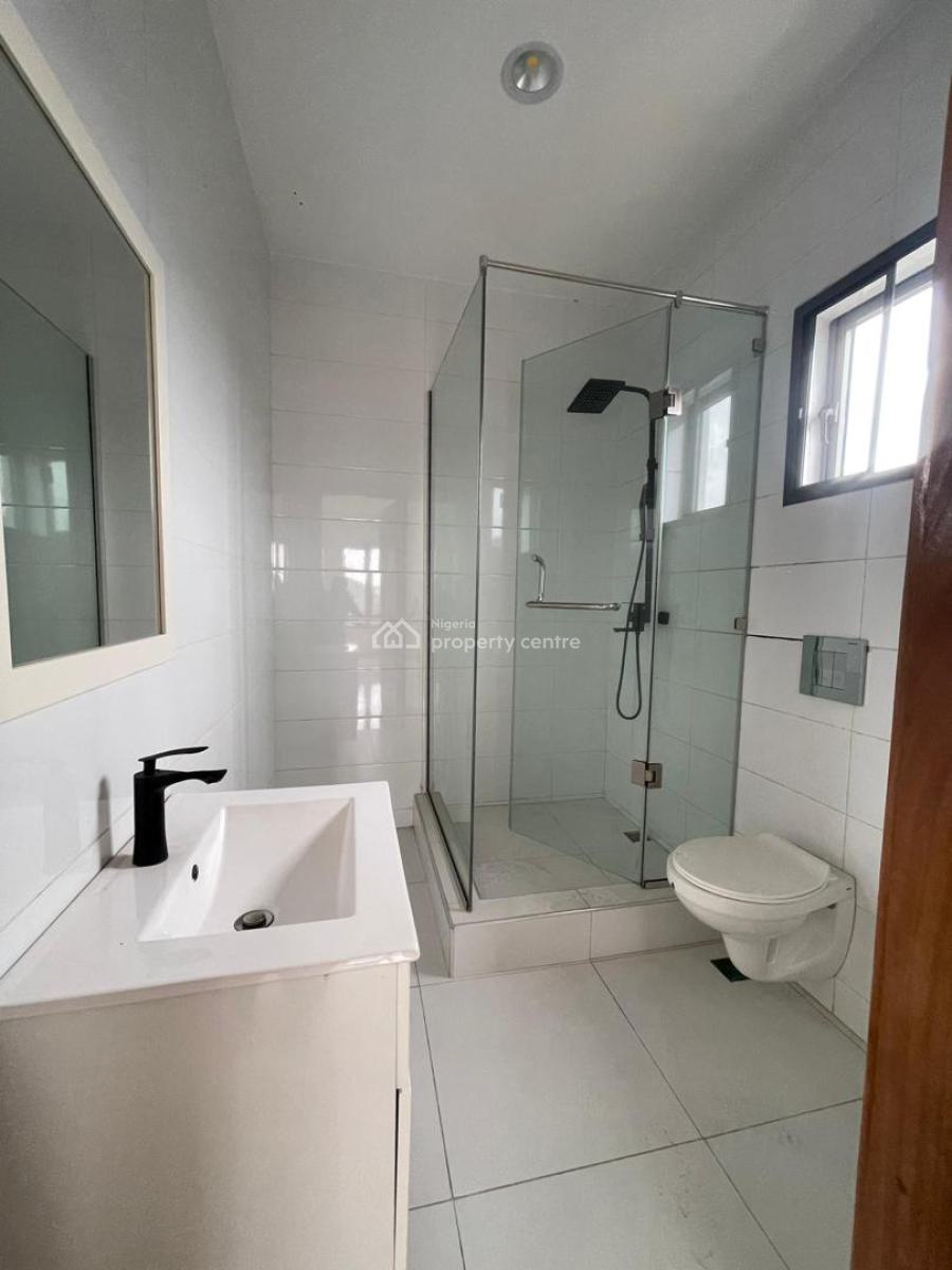 Massively Spacious Luxurious 6 Bedroom Fully Detached Duplex with Bq, Lekki Phase 1, Lekki, Lagos, Detached Duplex for Sale