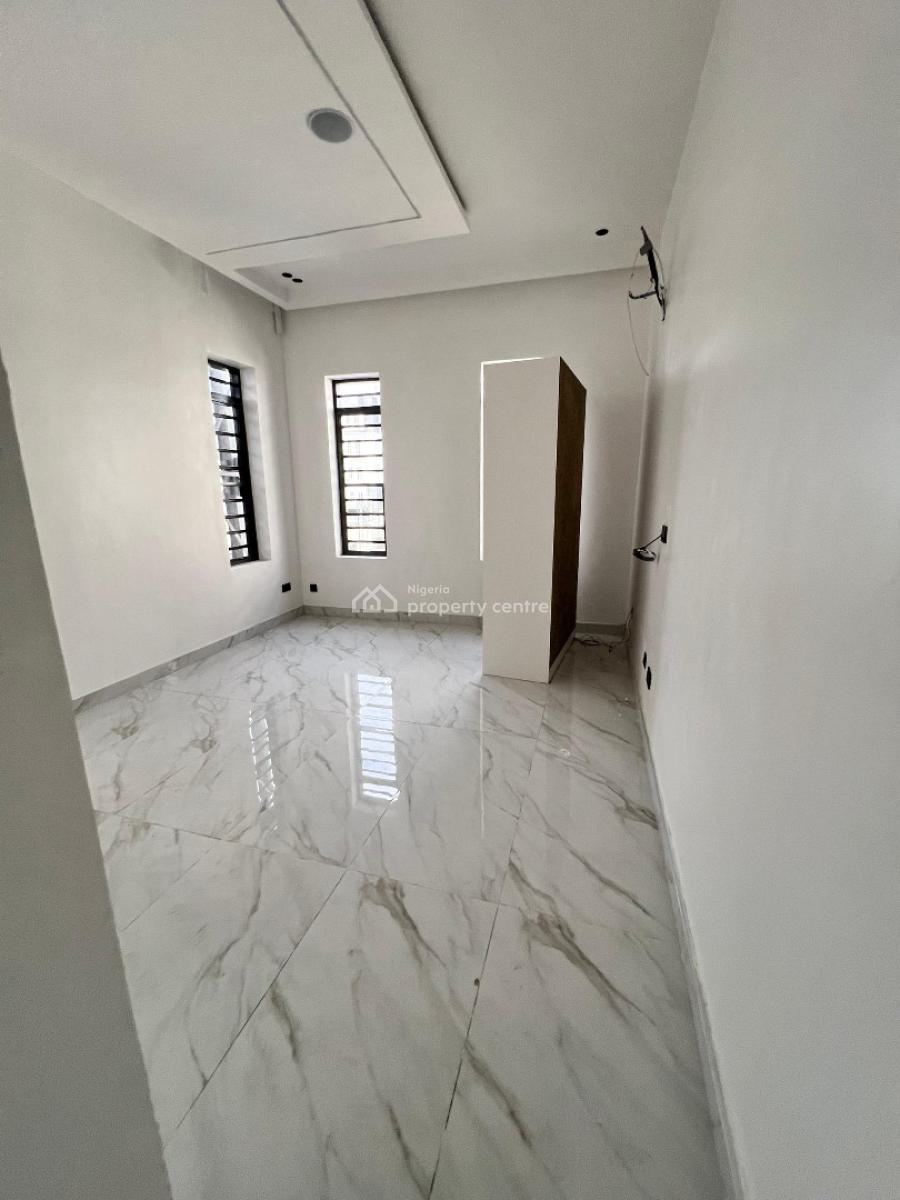Beautiful 4 Bedroom Penthouse with a Bq, Elevator, Inverter, Cctv, Penthouse with Elevator, Inverter & Cctv, Lekki Phase 1, Lekki, Lagos, Flat / Apartment for Sale