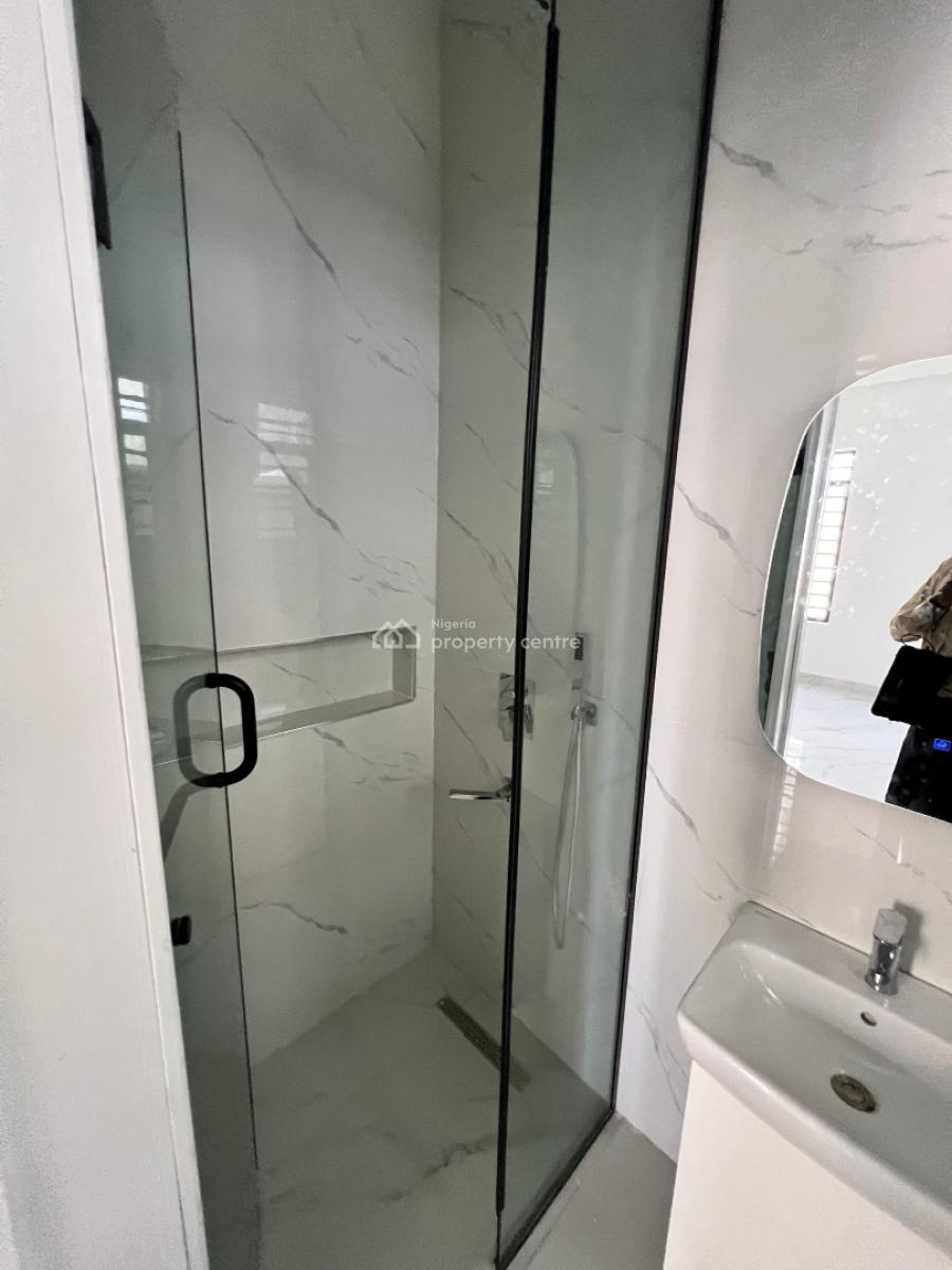 Beautiful 4 Bedroom Penthouse with a Bq, Elevator, Inverter, Cctv, Penthouse with Elevator, Inverter & Cctv, Lekki Phase 1, Lekki, Lagos, Flat / Apartment for Sale