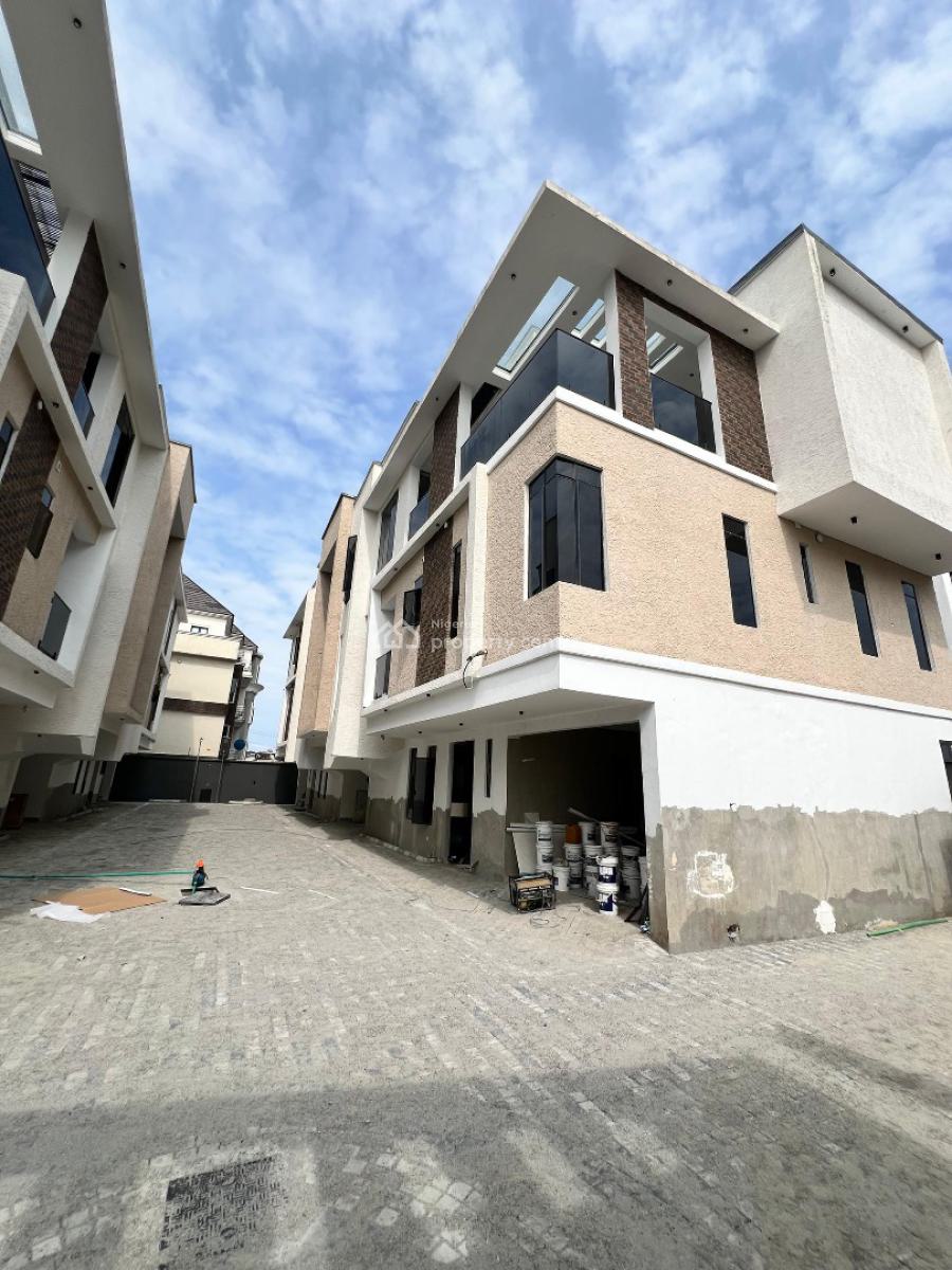 Beautiful 4 Bedroom Penthouse with a Bq, Elevator, Inverter, Cctv, Penthouse with Elevator, Inverter & Cctv, Lekki Phase 1, Lekki, Lagos, Flat / Apartment for Sale