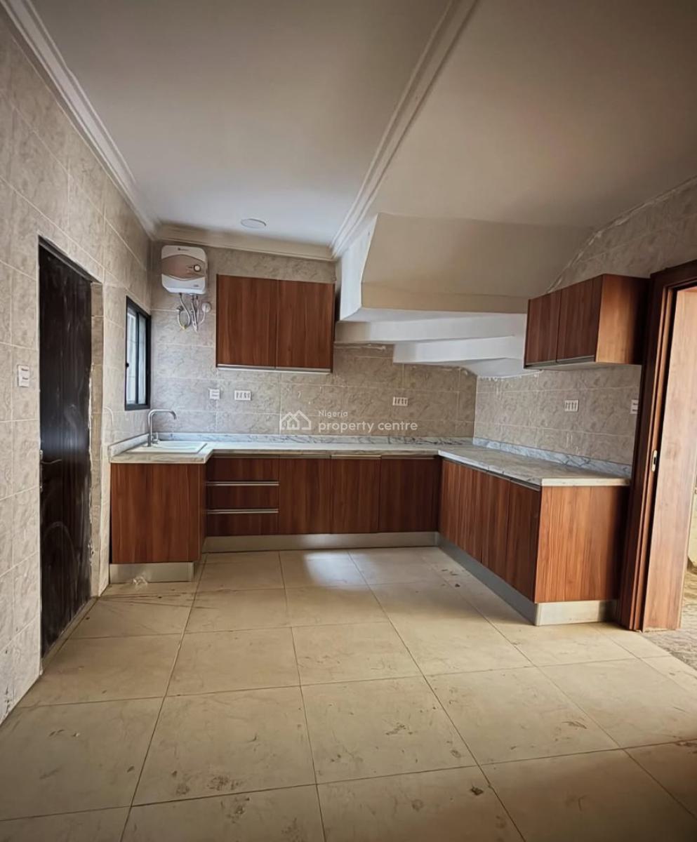 Newly Built 4 Bedroom Terrace Duplex with Bq, 2 Living Rooms, Guzape District, Abuja, Terraced Duplex for Sale