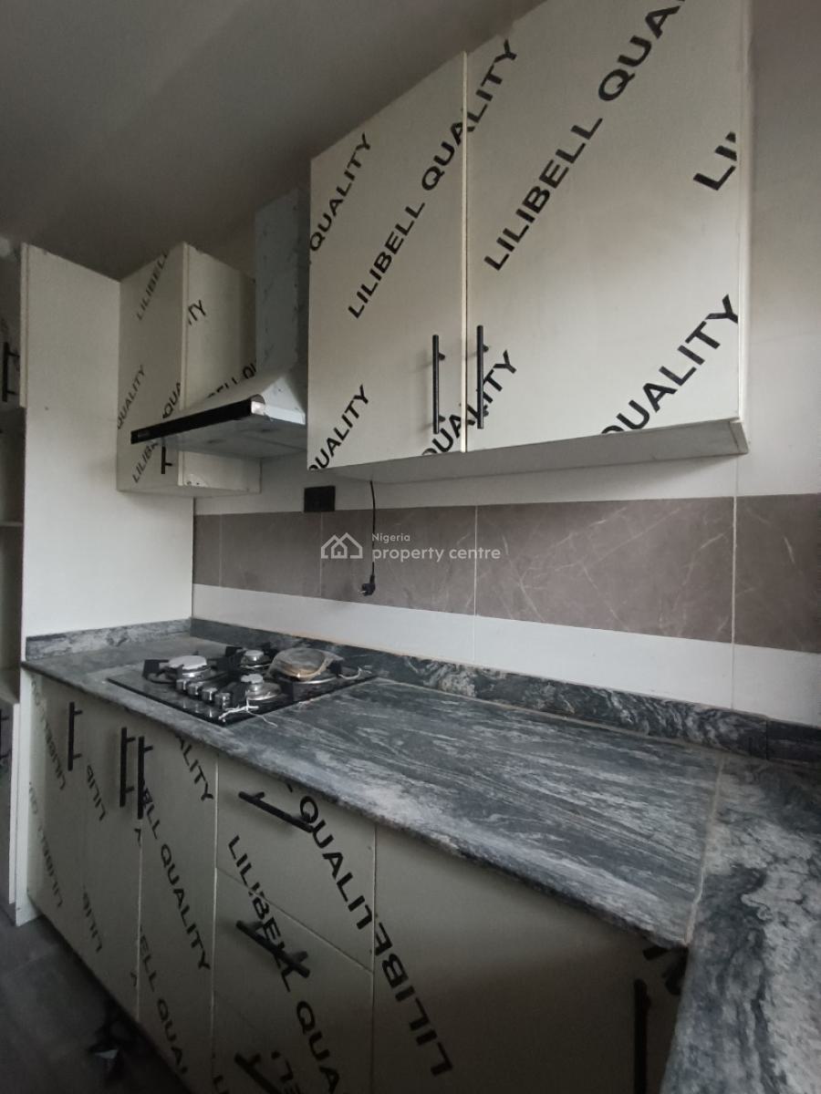 a Brand New 2beredroom Flat, By Pepperoni Abraham Adesunya, Lekki Phase 2, Lekki, Lagos, Flat / Apartment for Rent