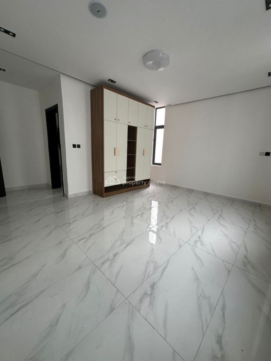 4 Bedroom Semi Detached, Donatus Estate, Lekki, Lagos, Semi-detached Duplex for Sale