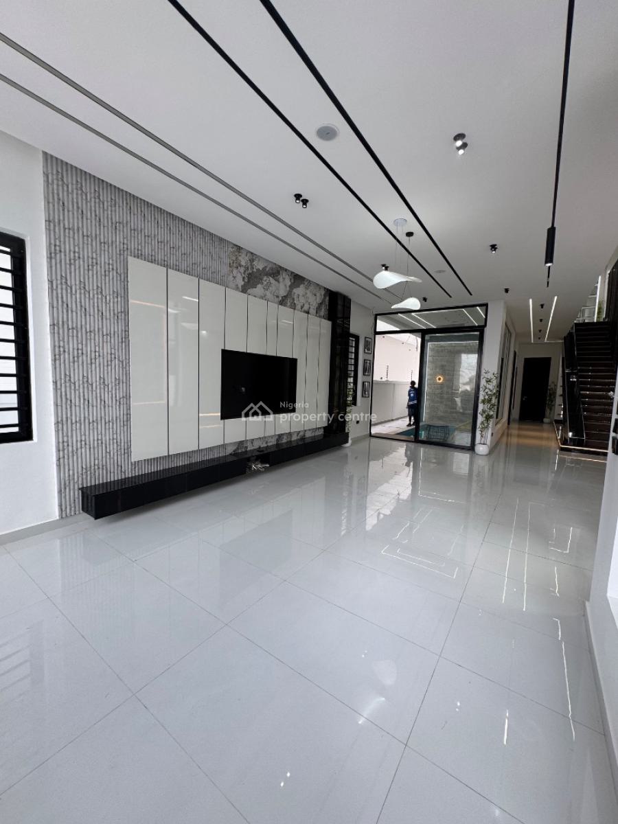 Spacious 5bedroom Fully Detached House, Chevron Axis, Lekki, Lagos, Detached Duplex for Sale