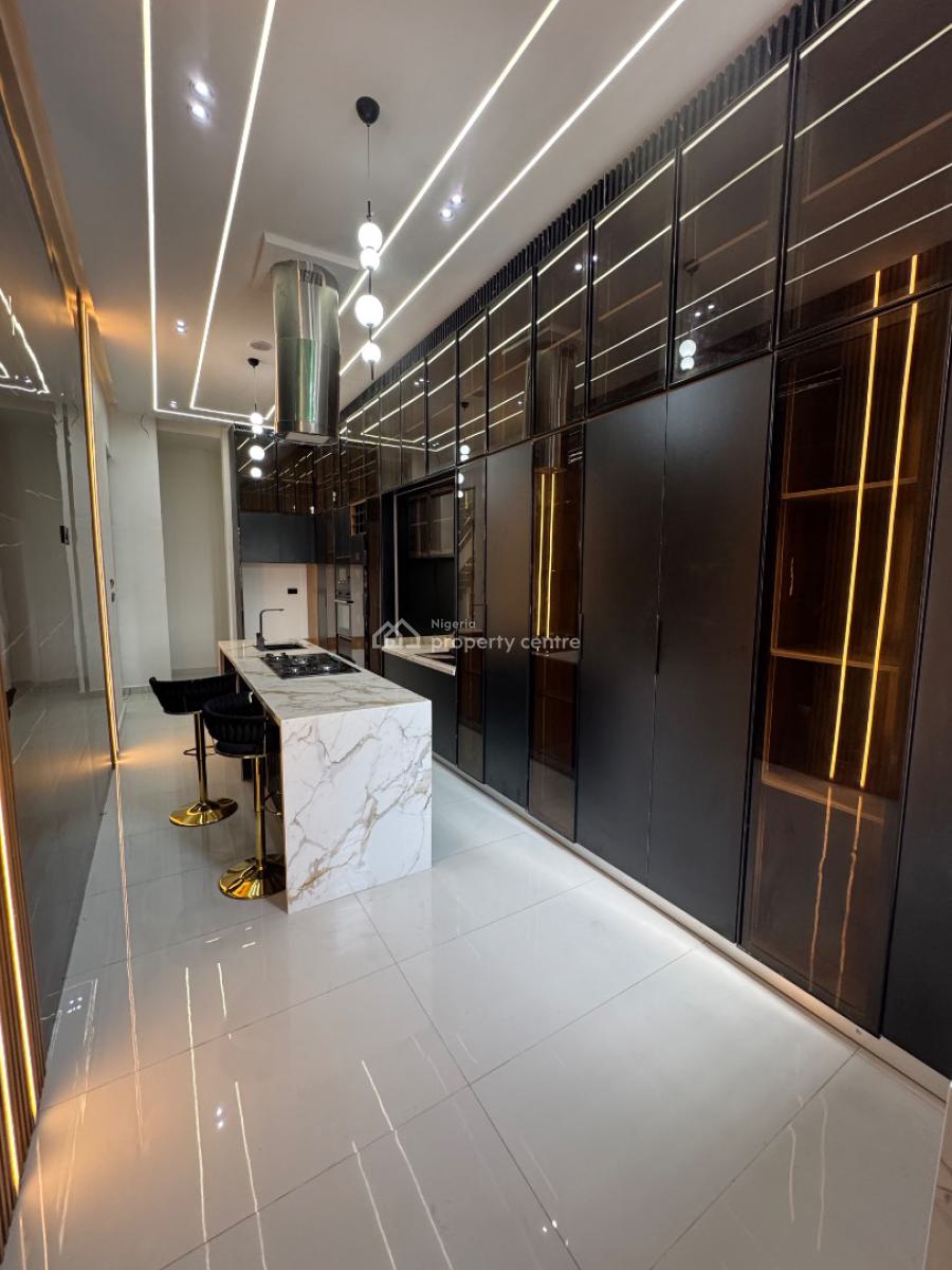 Spacious 5bedroom Fully Detached House, Chevron Axis, Lekki, Lagos, Detached Duplex for Sale