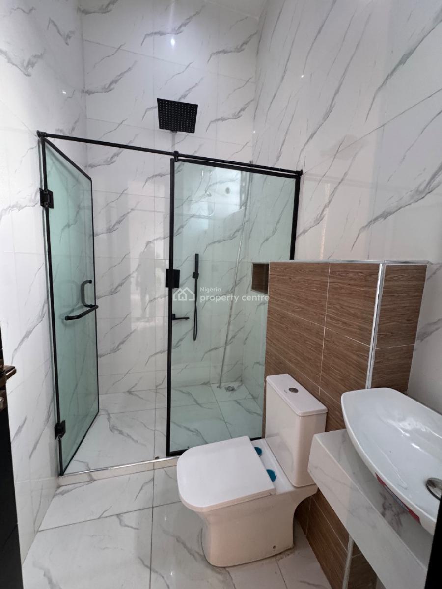 Spacious 5bedroom Fully Detached House, Chevron Axis, Lekki, Lagos, Detached Duplex for Sale