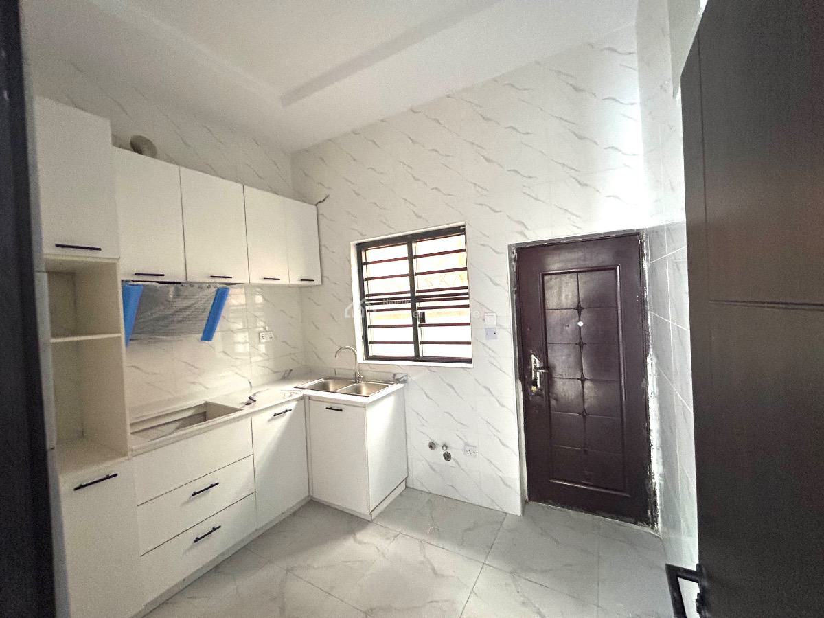 Newly Built 3 Bedroom Flat in Surulere, Off Kilo, Surulere, Lagos, Flat / Apartment for Sale