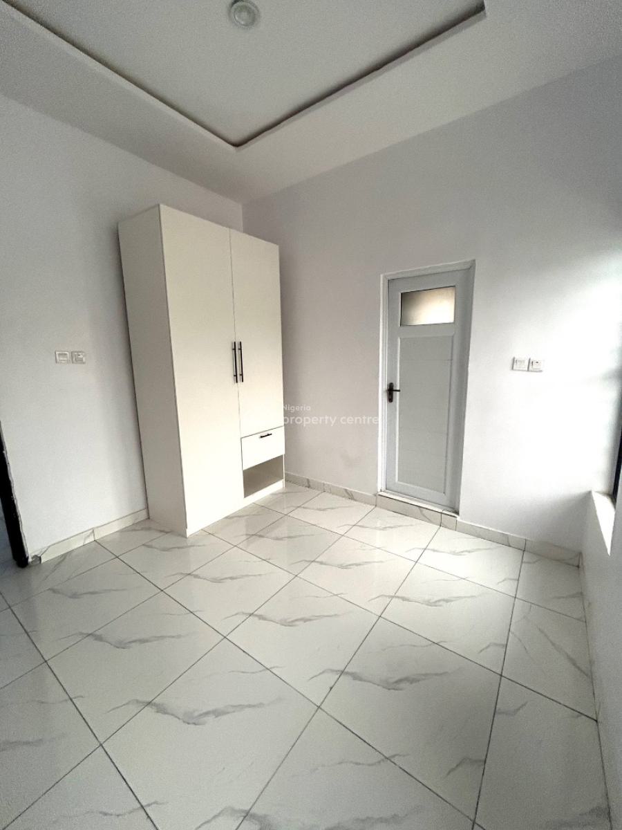 Newly Built 3 Bedroom Flat in Surulere, Off Kilo, Surulere, Lagos, Flat / Apartment for Sale