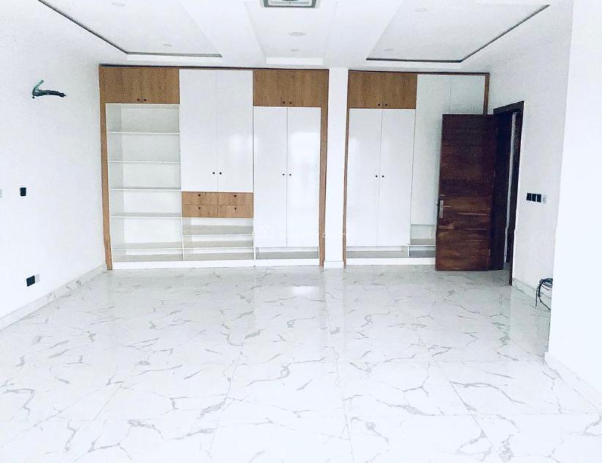 Luxury 3bedroom Apartment with Bq Fitted Kitchen with Amenities, Off Kingsway, Ikoyi, Lagos, Flat / Apartment for Rent
