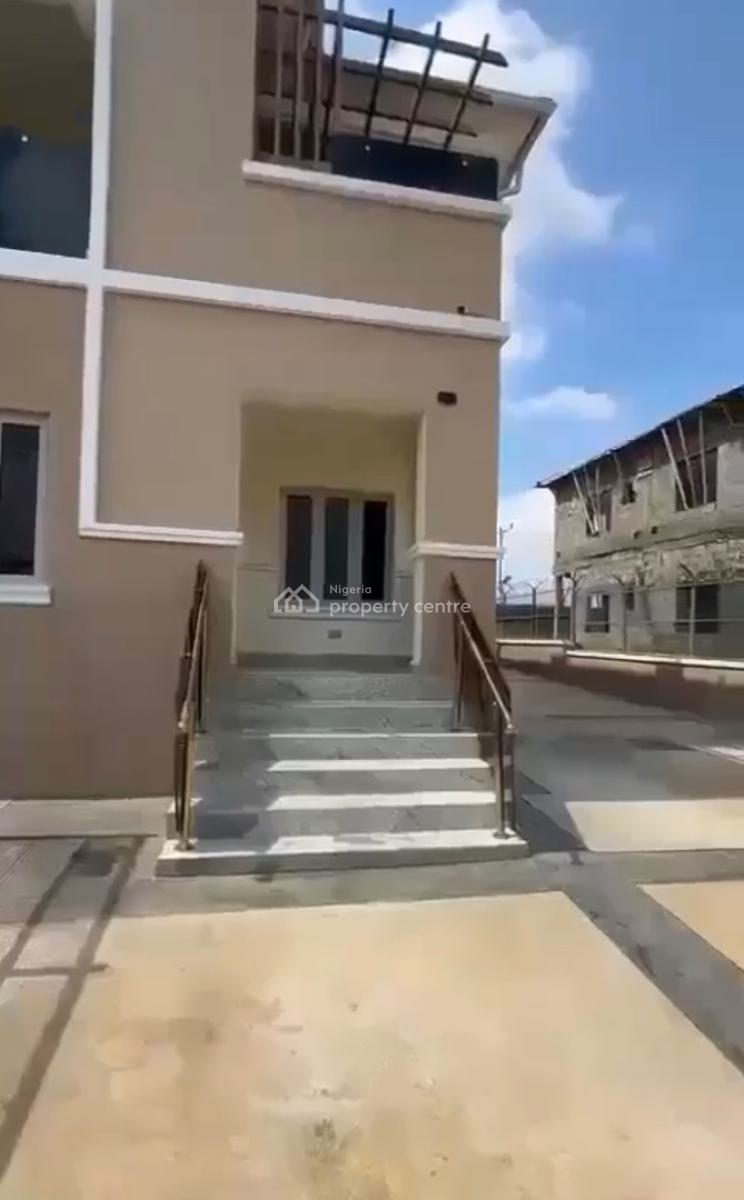 Luxury 4bedroom En-suite Duplex + Bq + Swimming Pool, Oppt Chenese Chamber of Commerce, Lugbe District, Abuja, Detached Duplex for Sale
