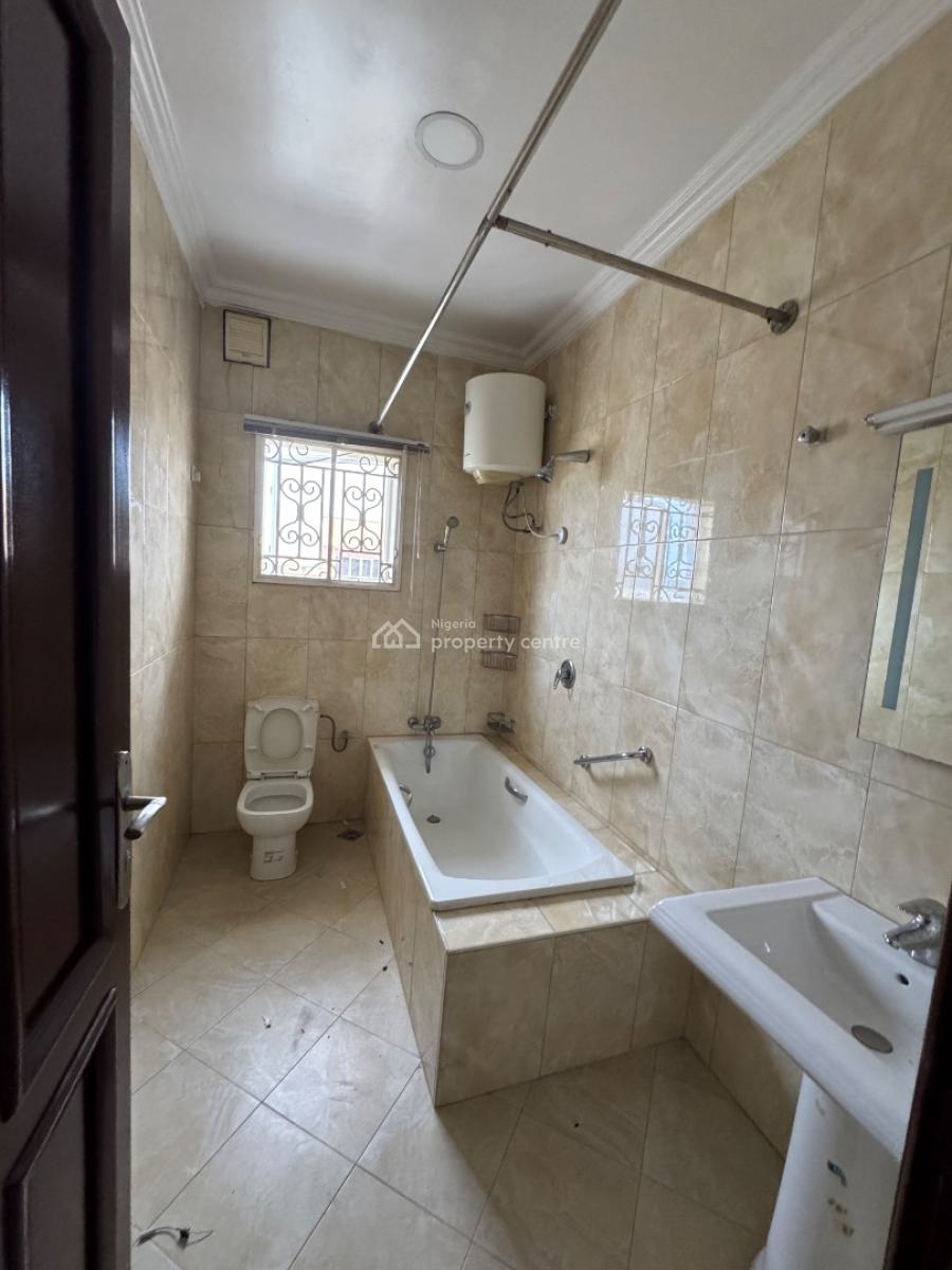 Fully Serviced 2 Bedroom Apartment, Off Admiralty Way, Lekki Phase 1, Lekki, Lagos, Flat / Apartment for Rent