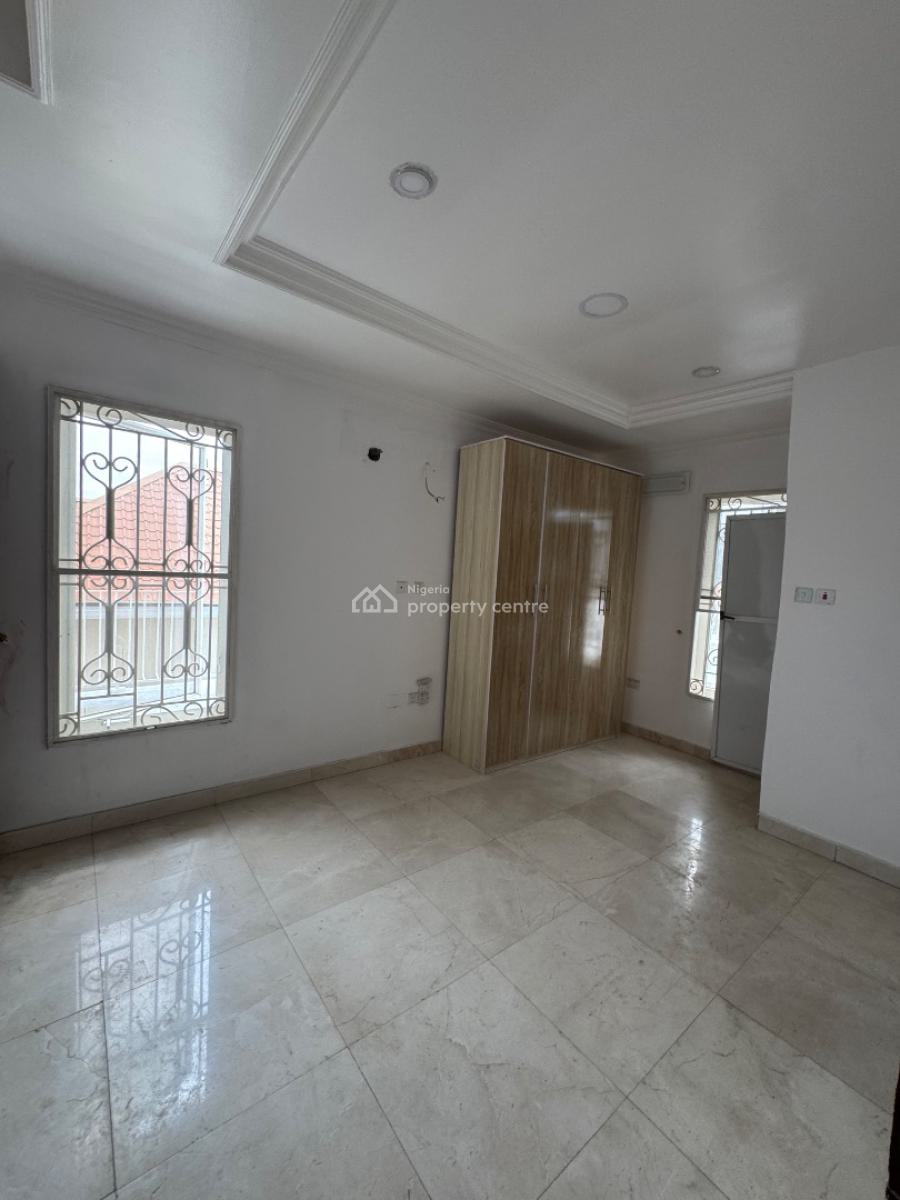 Fully Serviced 3 Bedroom Apartment, Off Admiralty Way, Lekki Phase 1, Lekki, Lagos, Flat / Apartment for Rent