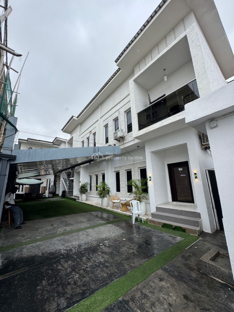 Unfurnish 2 Bedroom Apartmentpool, Gym, 24 Hours Light, Dont Mis It, Orchid Road Lekki, Lekki, Lagos, House for Rent