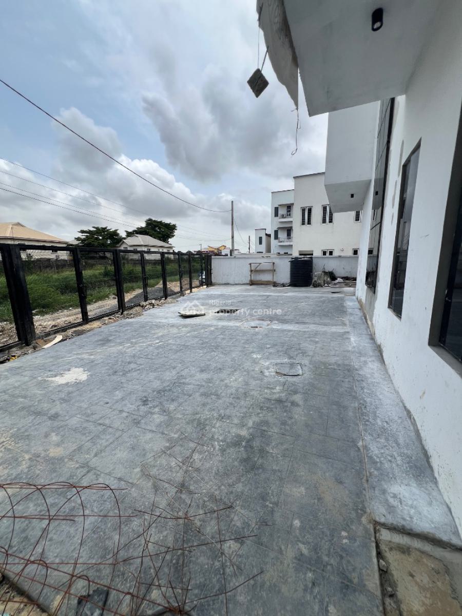 Spacious Four Bedroom Terrace Duplex with Bq, Osapa Lekki, Lekki Phase 1, Lekki, Lagos, Terraced Duplex for Sale