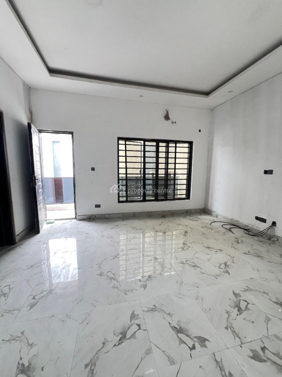 Spacious Four Bedroom Terrace Duplex with Bq, Osapa Lekki, Lekki Phase 1, Lekki, Lagos, Terraced Duplex for Sale