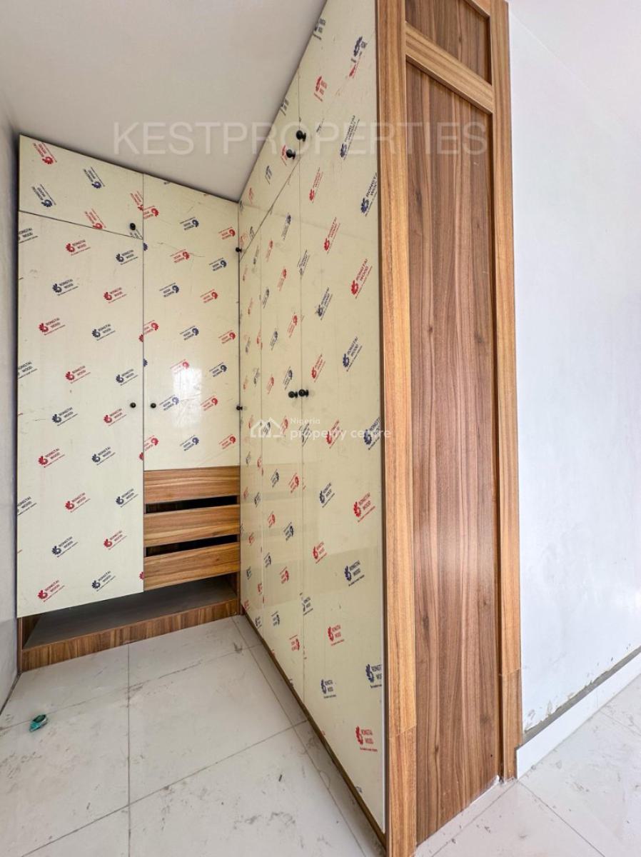 Spacious 2 Bedroom Apartment with Elevator, Swimming Pool, Gym, Oniru, Victoria Island (vi), Lagos, Flat / Apartment for Sale