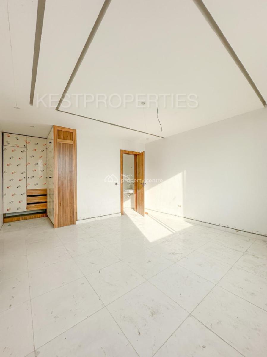 Spacious 2 Bedroom Apartment with Elevator, Swimming Pool, Gym, Oniru, Victoria Island (vi), Lagos, Flat / Apartment for Sale