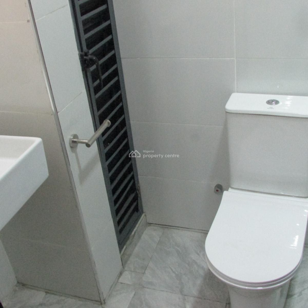 Three-bedroom Apartment with a Bq, Ikate, Lekki, Lagos, Flat / Apartment for Rent