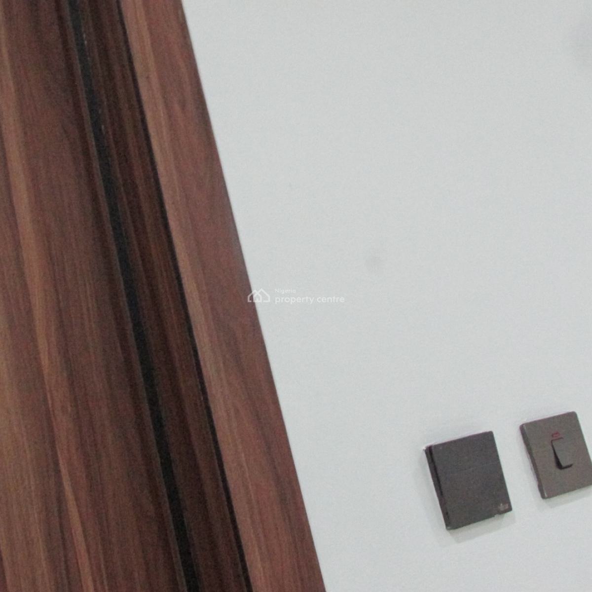 Three-bedroom Apartment with a Bq, Ikate, Lekki, Lagos, Flat / Apartment for Rent