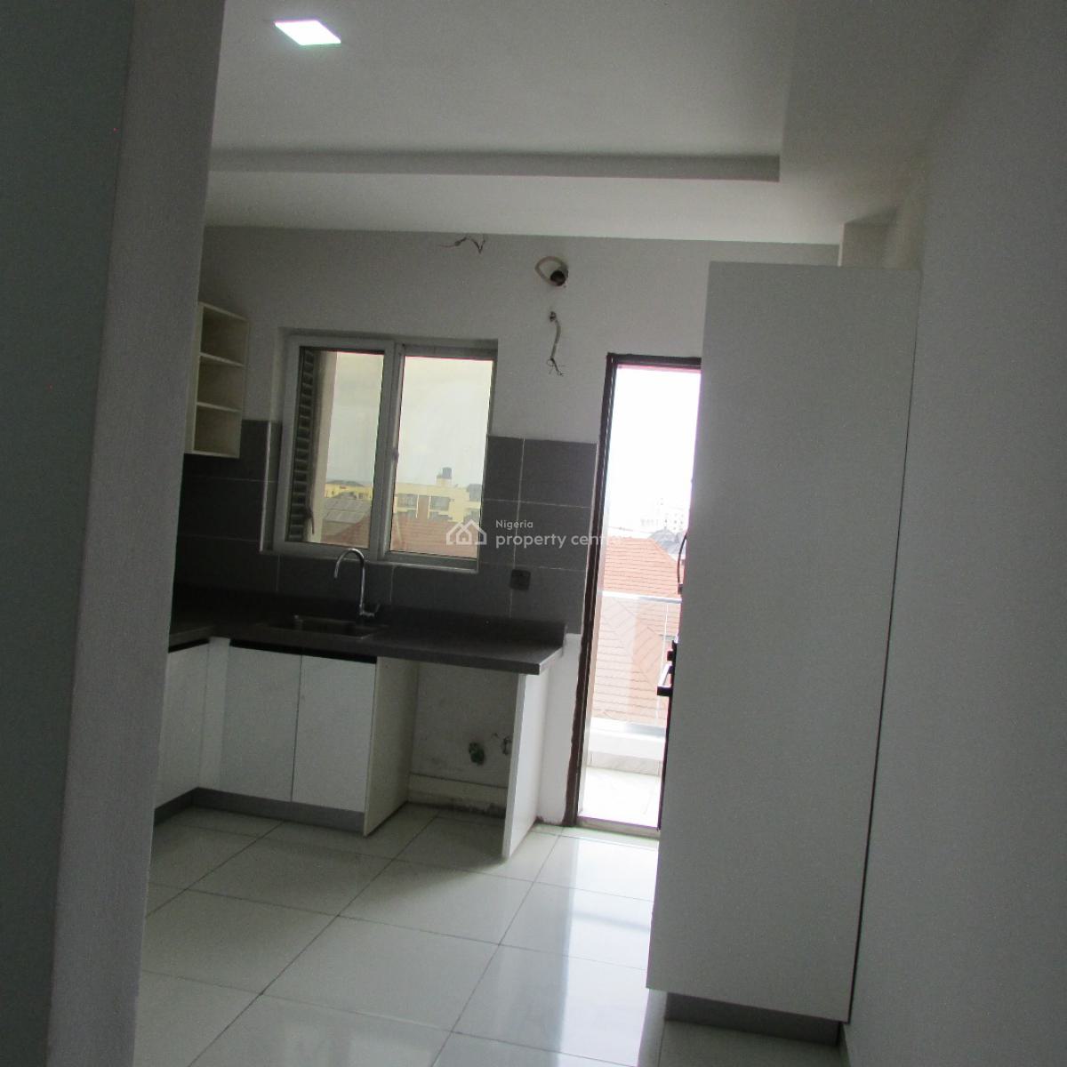 Three-bedroom Apartment with a Bq, Ikate, Lekki, Lagos, Flat / Apartment for Rent