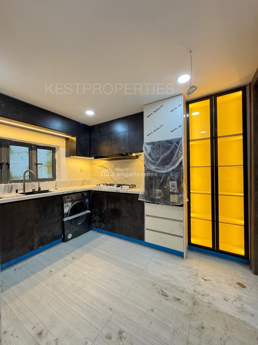2 Bedroom Apartment with Elevators, Ikate, Lekki, Lagos, Flat / Apartment for Sale