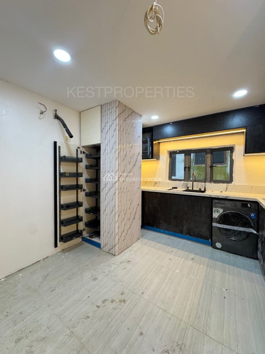 2 Bedroom Apartment with Elevators, Ikate, Lekki, Lagos, Flat / Apartment for Sale