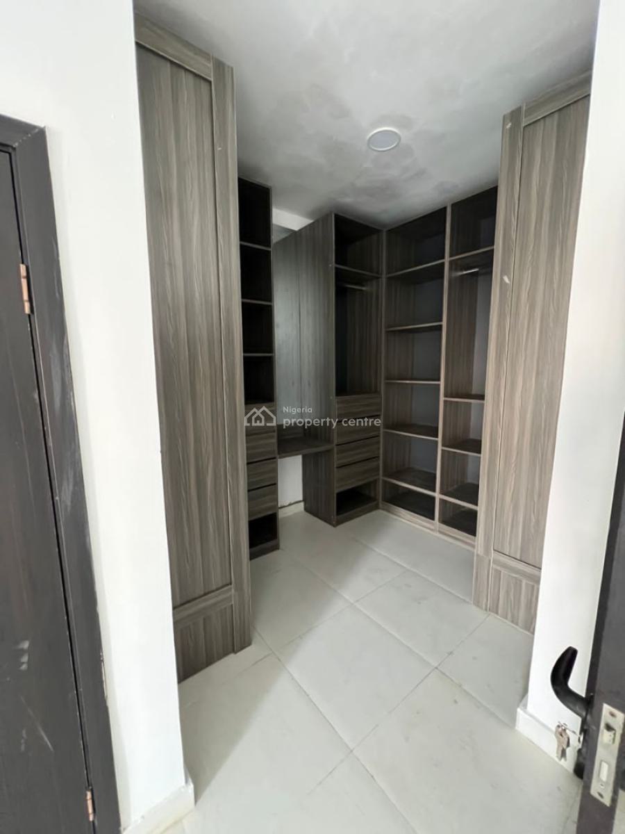 5-bedroom Semi-detached Duplex with 2bq, Lekki Phase 1, Lekki, Lagos, Detached Duplex for Rent