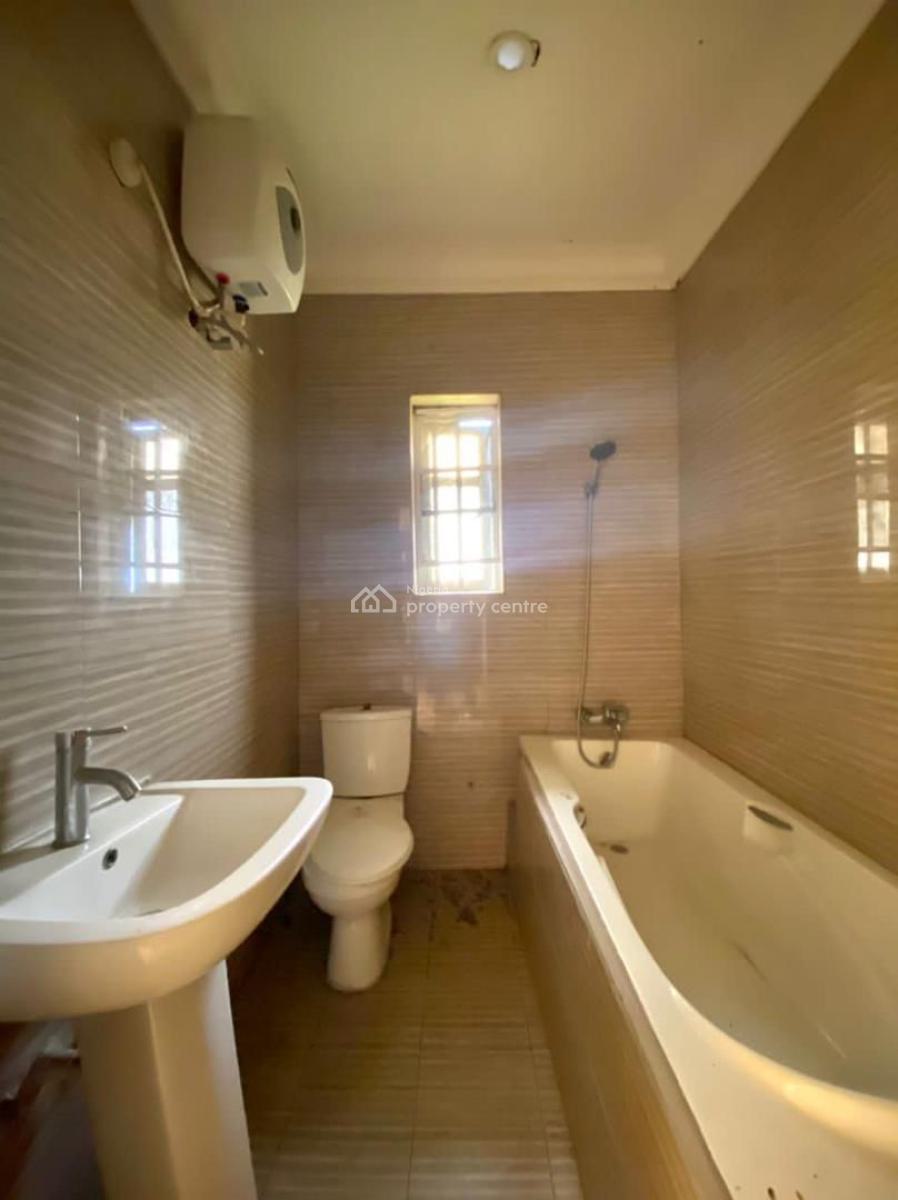 Well Maintained Spacious 3 Bedroom Apartment Plus Bq, Chevron, Lekki, Lagos, Flat / Apartment for Rent