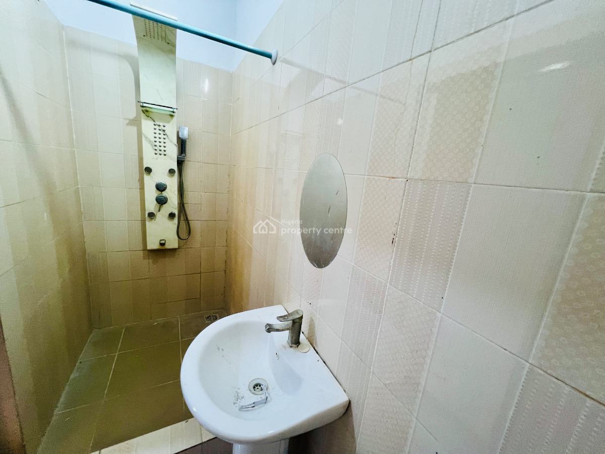 Lovely 3 Bedroom Apartment, Lekki Phase 1, Lekki Phase 1, Lekki, Lagos, Flat / Apartment for Rent