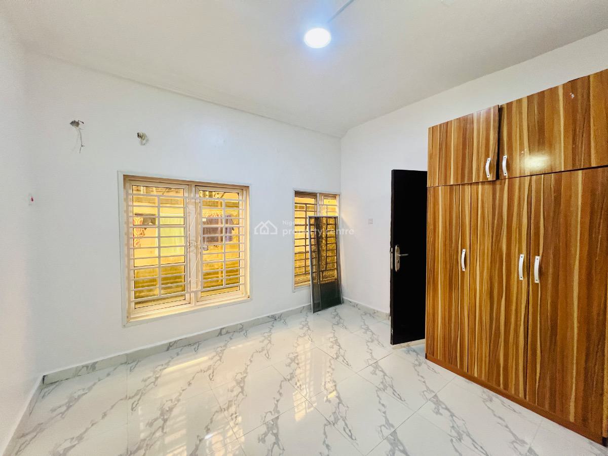 Lovely 3 Bedroom Apartment, Lekki Phase 1, Lekki Phase 1, Lekki, Lagos, Flat / Apartment for Rent