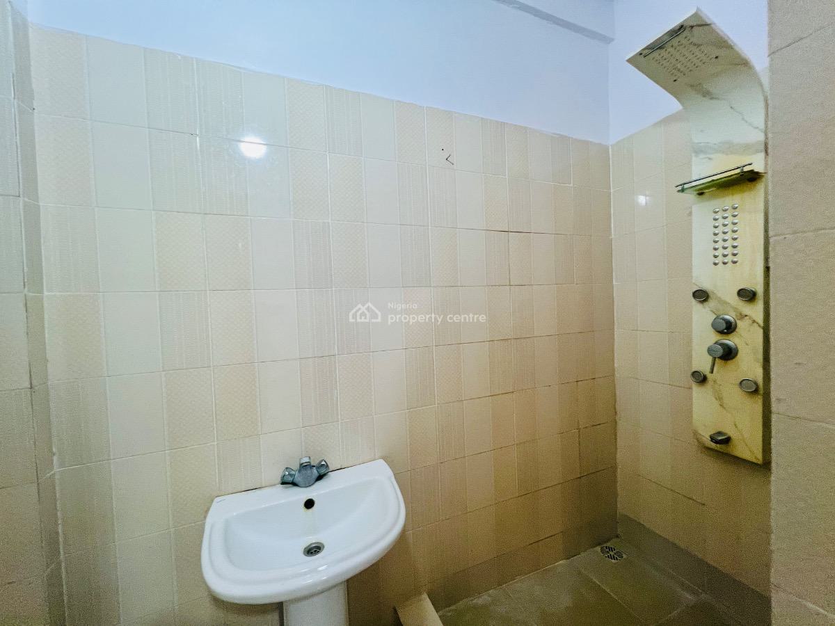 Lovely 3 Bedroom Apartment, Lekki Phase 1, Lekki Phase 1, Lekki, Lagos, Flat / Apartment for Rent