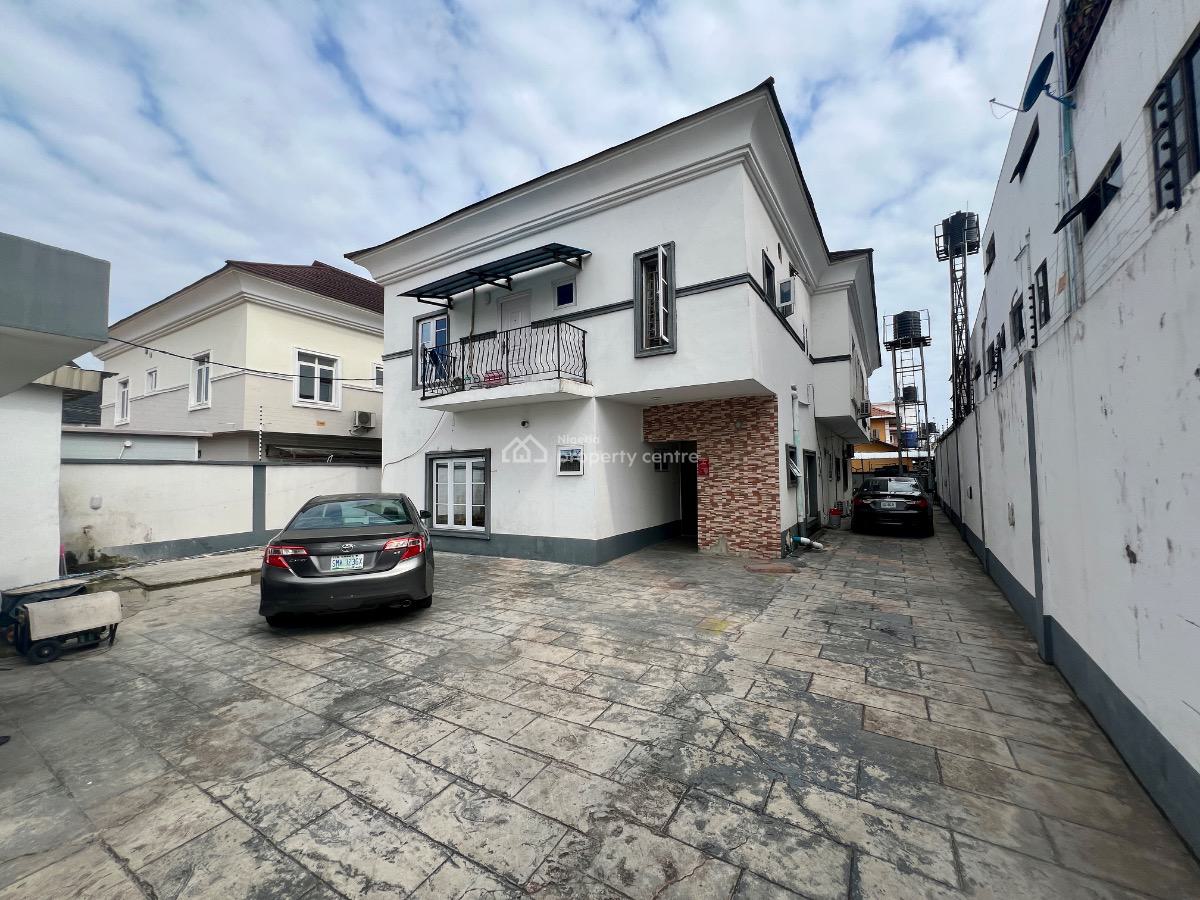 Lovely 3 Bedroom Apartment, Lekki Phase 1, Lekki Phase 1, Lekki, Lagos, Flat / Apartment for Rent