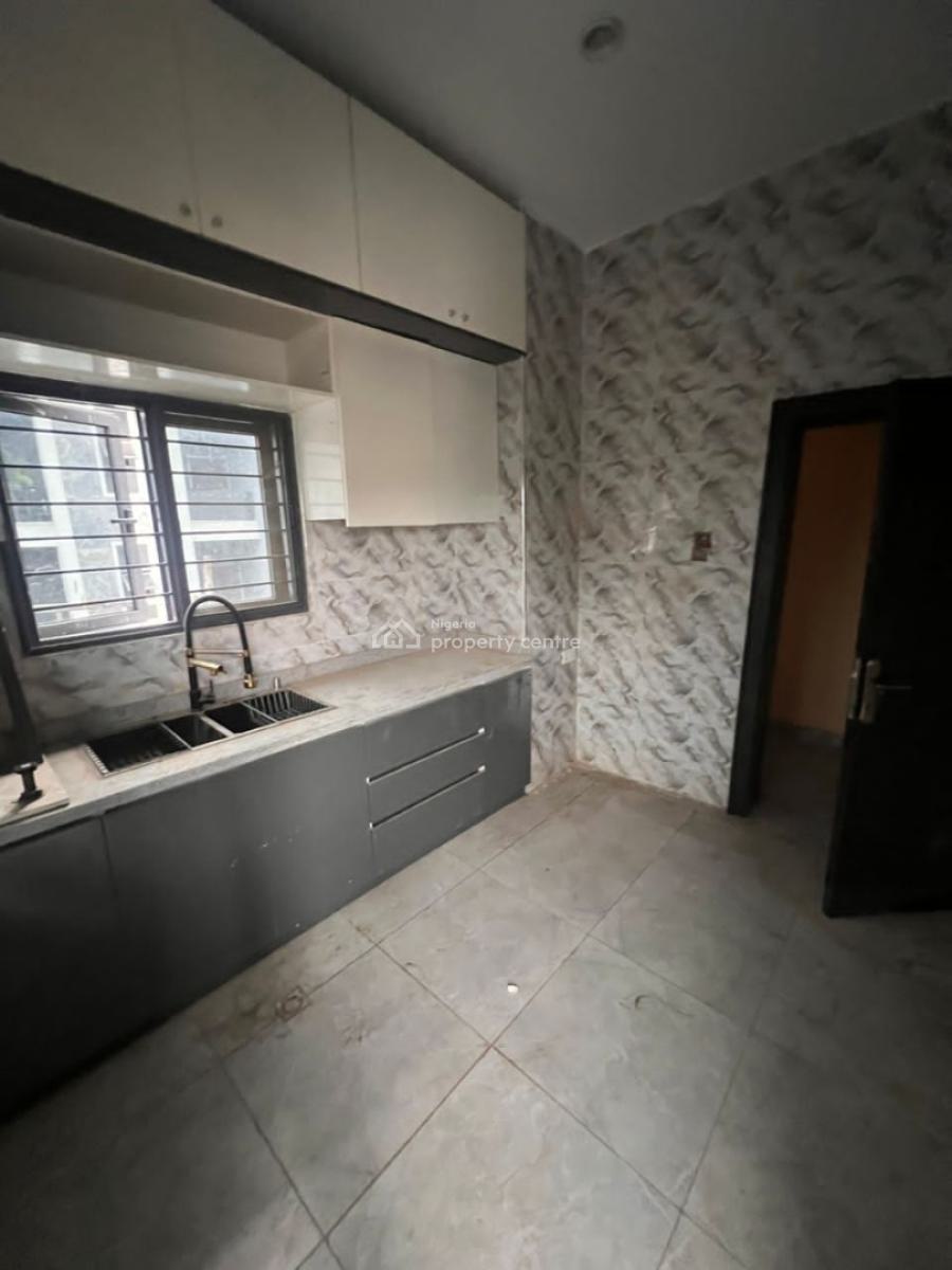 a Brand New Spacious 3 Bedroom Flat, Jahi District ( Access Road Is Well Tarred), Jahi, Abuja, Flat / Apartment for Rent
