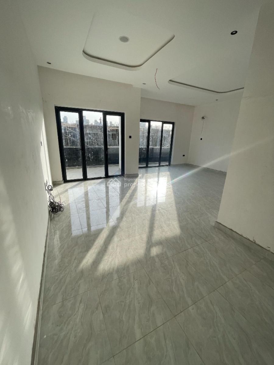 Spaciously Built 5 Bedroom Semi- Detached Duplex in a Secured Mini Estate, Ikeja Gra, Ikeja, Lagos, Semi-detached Duplex for Sale