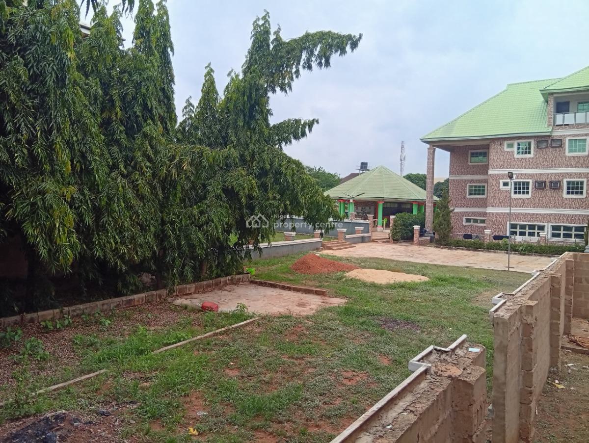 55 Rooms Hotel on 13 Plots of Land, Emma Nnaemeka Unizik Junction, Awka, Anambra, Hotel / Guest House for Sale