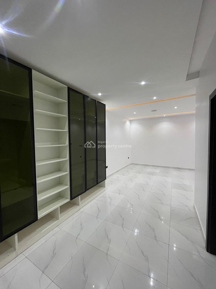 Newly Built Serviced 3bedroom Flat, Lekki Phase 1, Lekki Phase 1, Lekki, Lagos, Flat / Apartment for Sale
