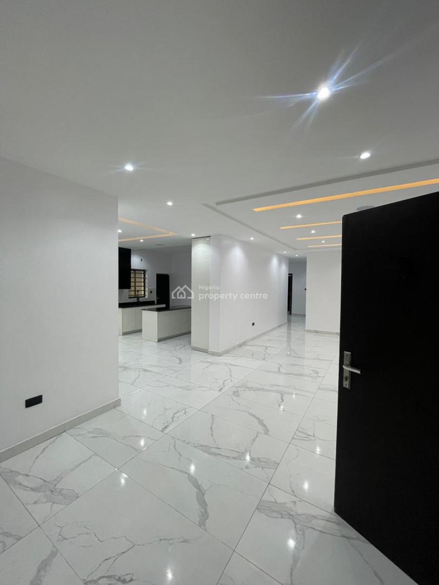 Newly Built Serviced 3bedroom Flat, Lekki Phase 1, Lekki Phase 1, Lekki, Lagos, Flat / Apartment for Sale