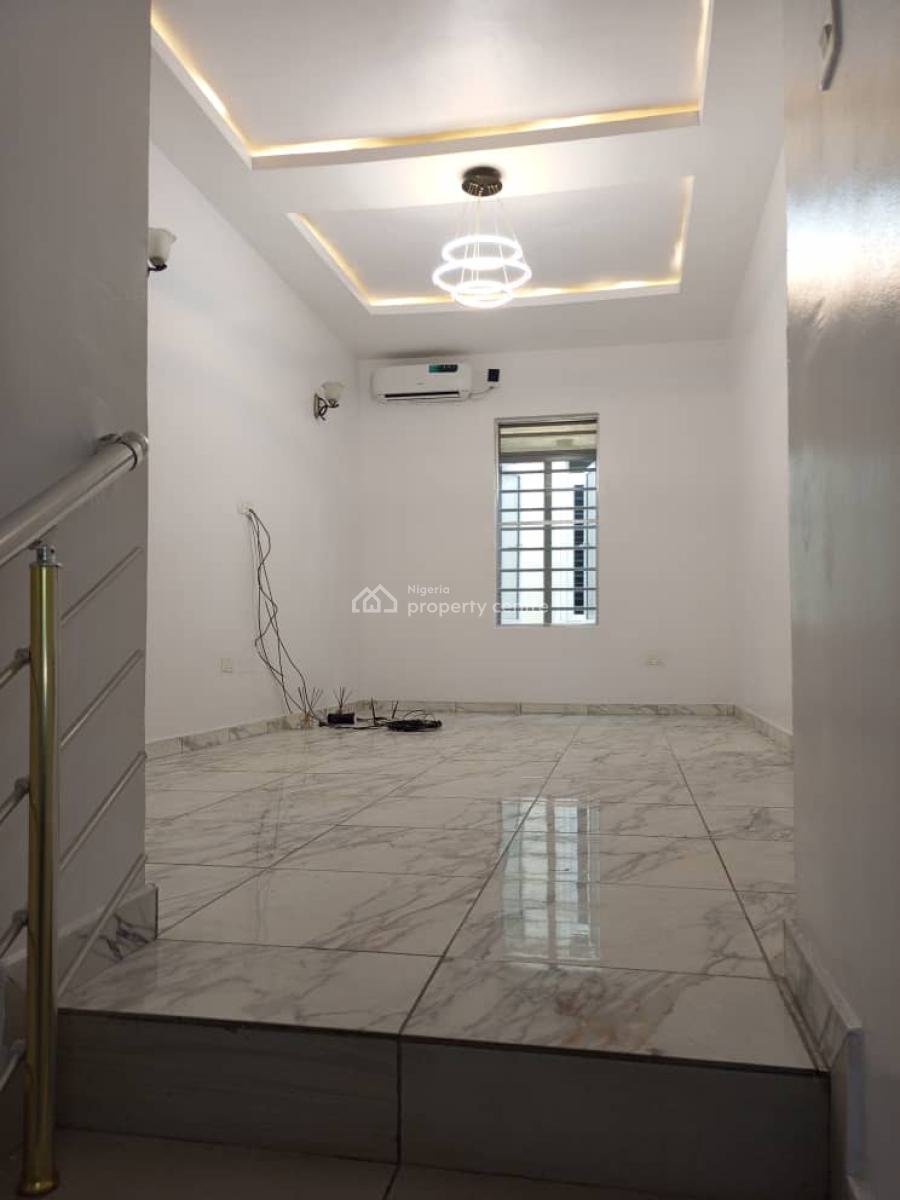 Luxury and Partly Furnished 5 Bedroom Fully-detached Duplex with Bq, Chevron Drive, Lekki Expressway, Lekki, Lagos, Detached Duplex for Rent