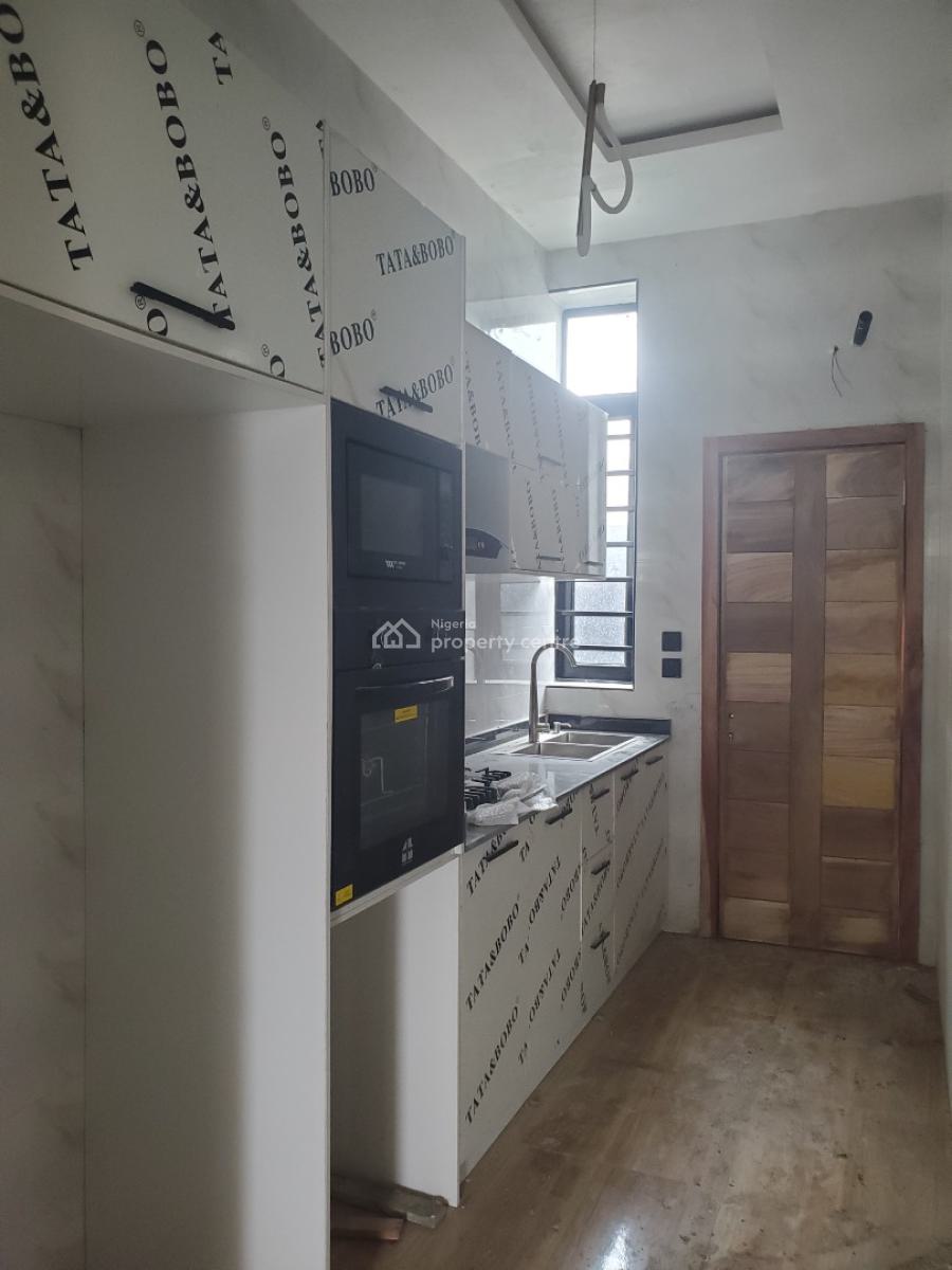 Stunning 4 Bedroom Terraced Duplex in a Secured Estate, Chevron, Lekki, Lagos, Terraced Duplex for Sale