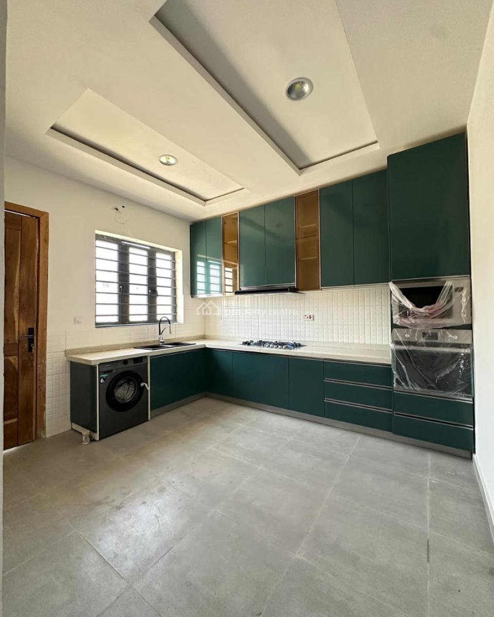 Four Bedroom Terrace Duplex with Bq, Lekki Phase 1, Lekki, Lagos, Terraced Duplex for Sale