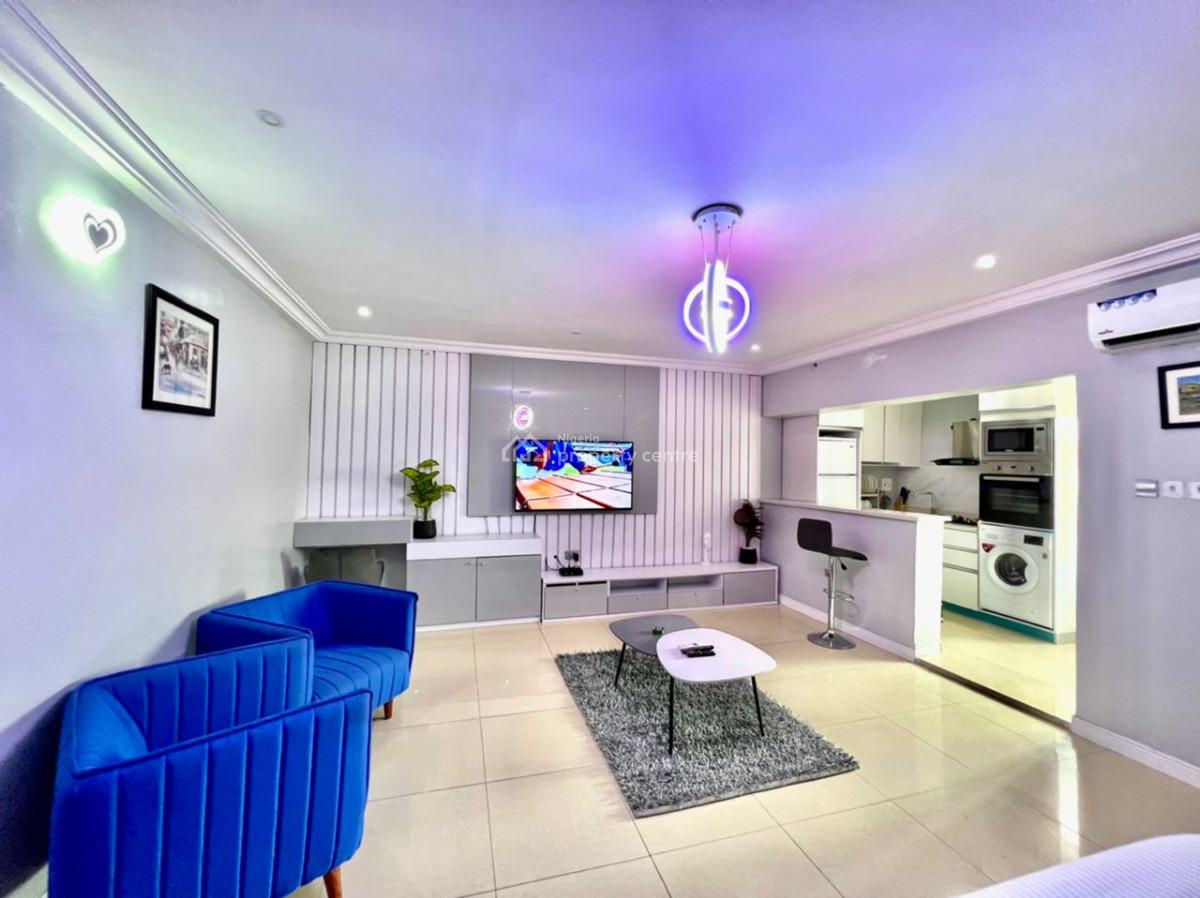 Favorite Luxury Studio Apartment, No 3c Dr Adewale Oshin Street, Lekki Phase 1, Lekki, Lagos, Mini Flat (room and Parlour) Short Let