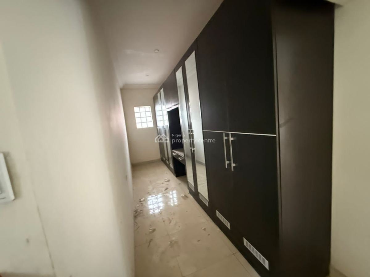 Well Finished 12units of 4 Beds& 8 Units of 5 Beds Duplexes with Bq, Guzape District, Abuja, Terraced Duplex for Rent