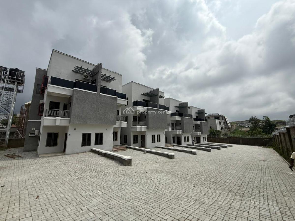 Brand New 4bedroom Terrace with Bq, Guzape District, Abuja, Terraced Duplex for Sale