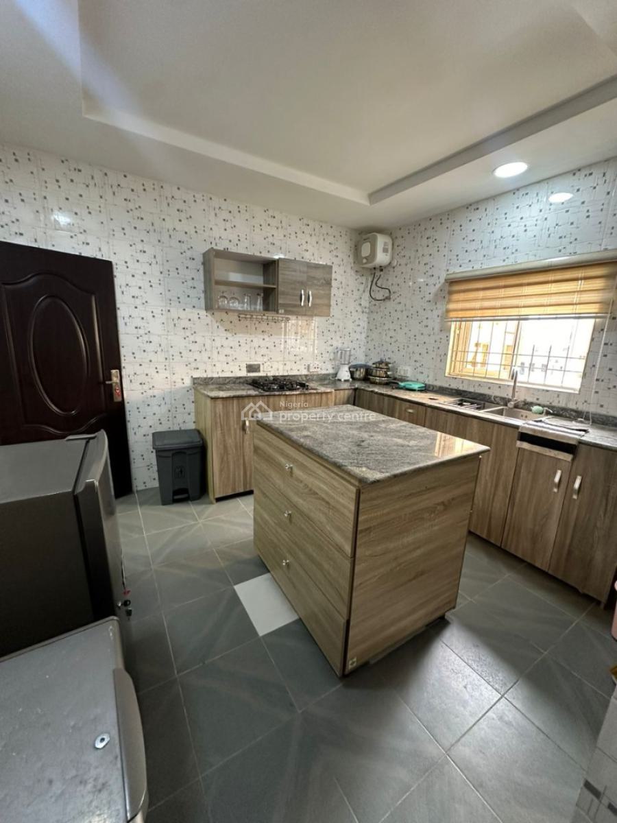 Classic and Furnished 2 Bedroom Flat, Jahi District, Jahi, Abuja, Flat / Apartment for Sale