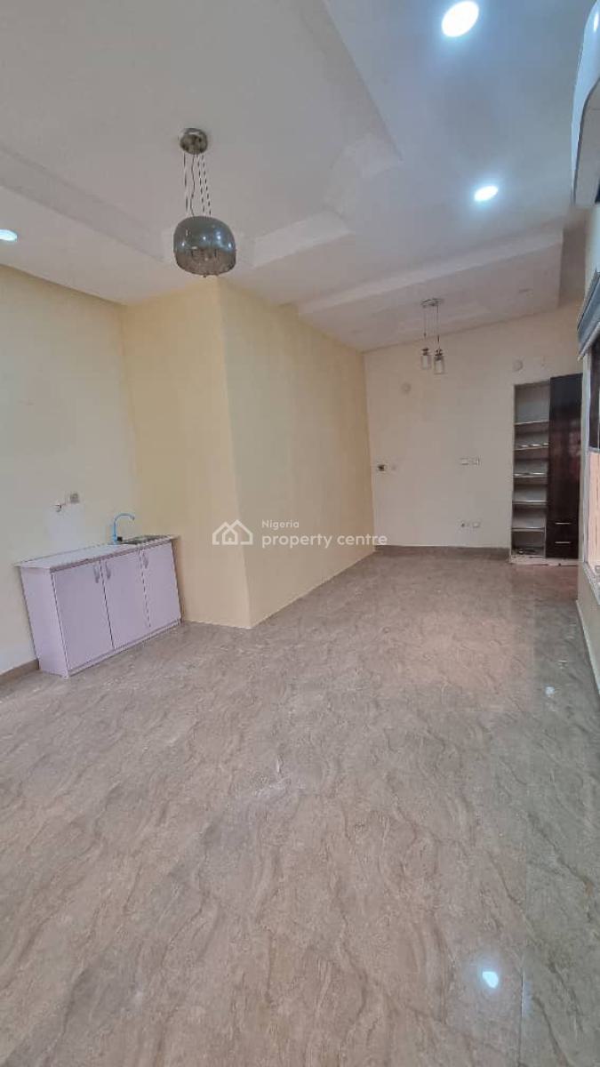 Spacious Studio Apartment in a Secure Environment, Chevron, Lekki, Lagos, Self Contain (single Rooms) for Rent