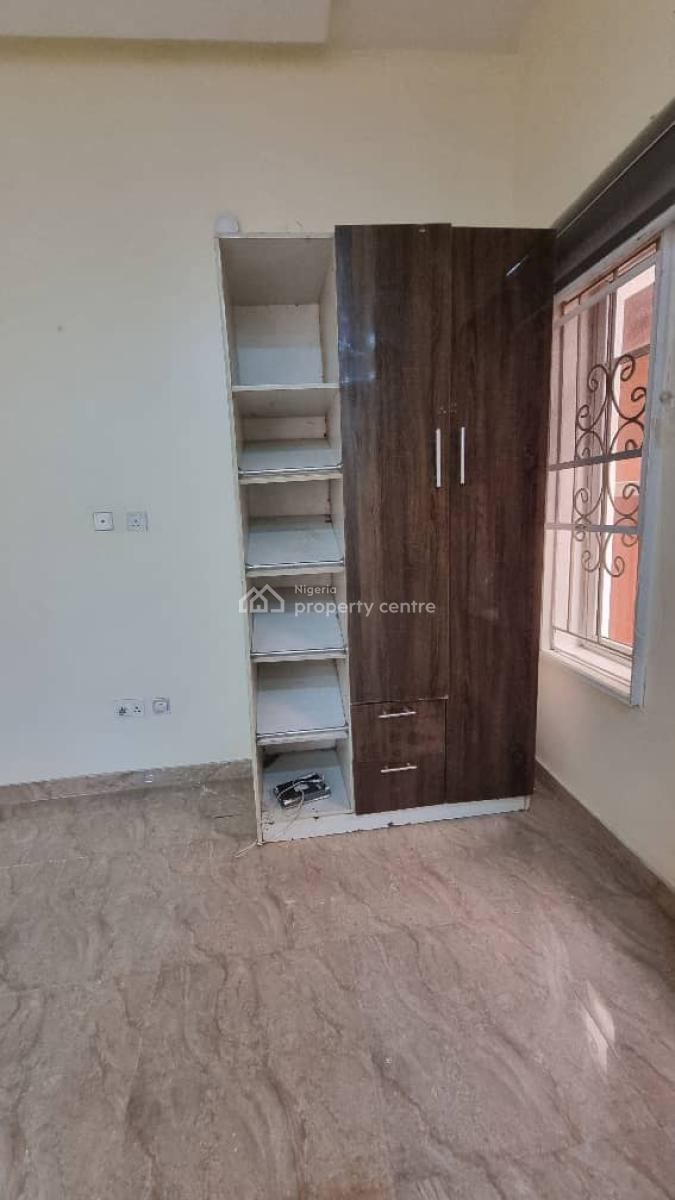 Spacious Studio Apartment in a Secure Environment, Chevron, Lekki, Lagos, Self Contain (single Rooms) for Rent