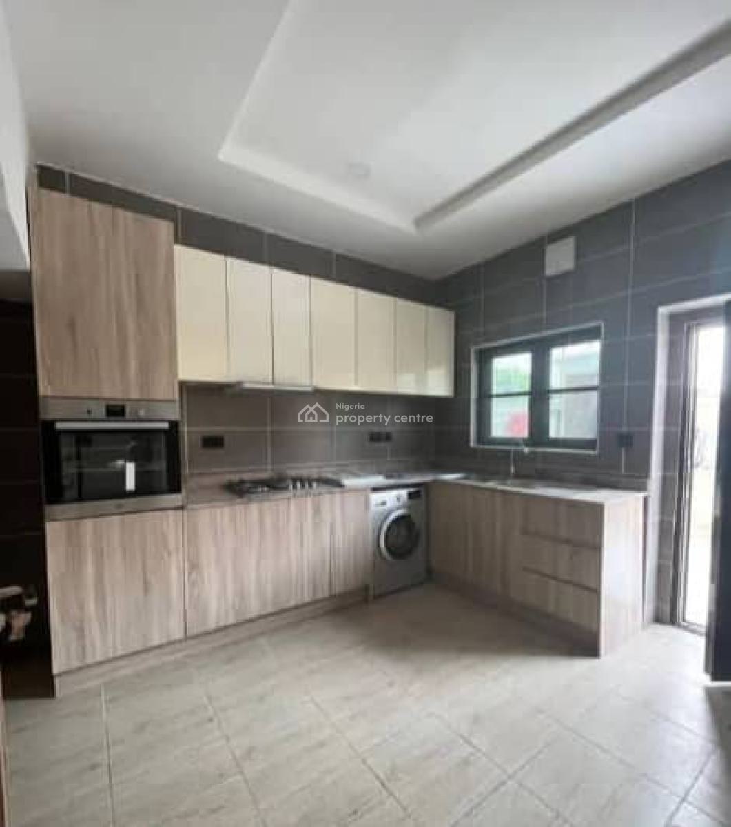 Luxury Spacious 4 Bedroom Terrace  with Pool & Bq, Lekki Phase 1, Lekki, Lagos, Terraced Duplex for Rent