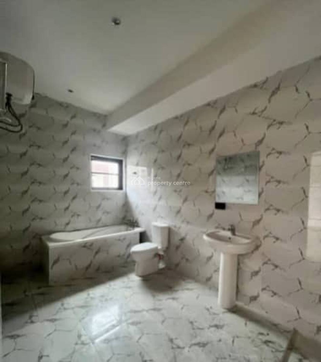 Luxury Spacious 4 Bedroom Terrace  with Pool & Bq, Lekki Phase 1, Lekki, Lagos, Terraced Duplex for Rent