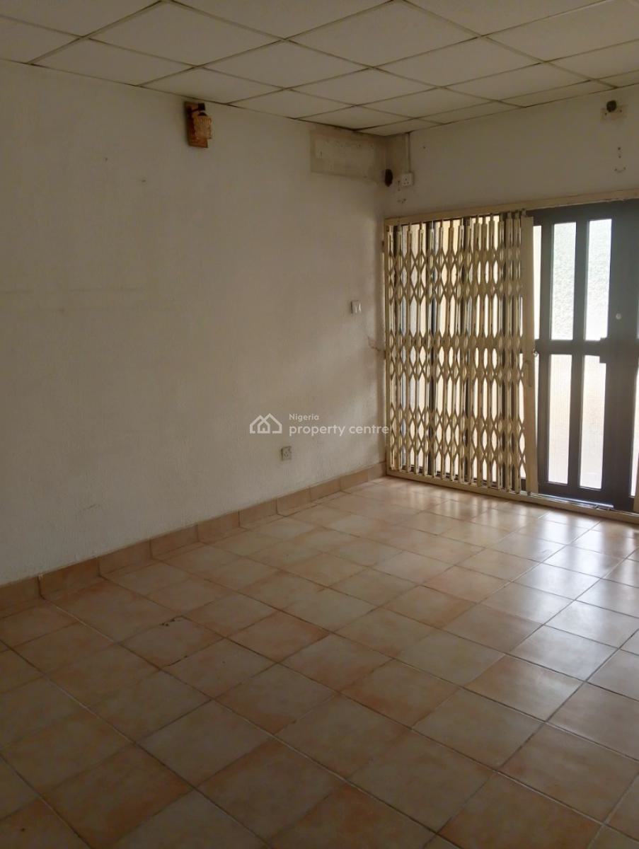 5 Bedroom Duplex, Monrovia Street, Close to Bannex, Wuse 2, Abuja, Semi-detached Duplex for Rent