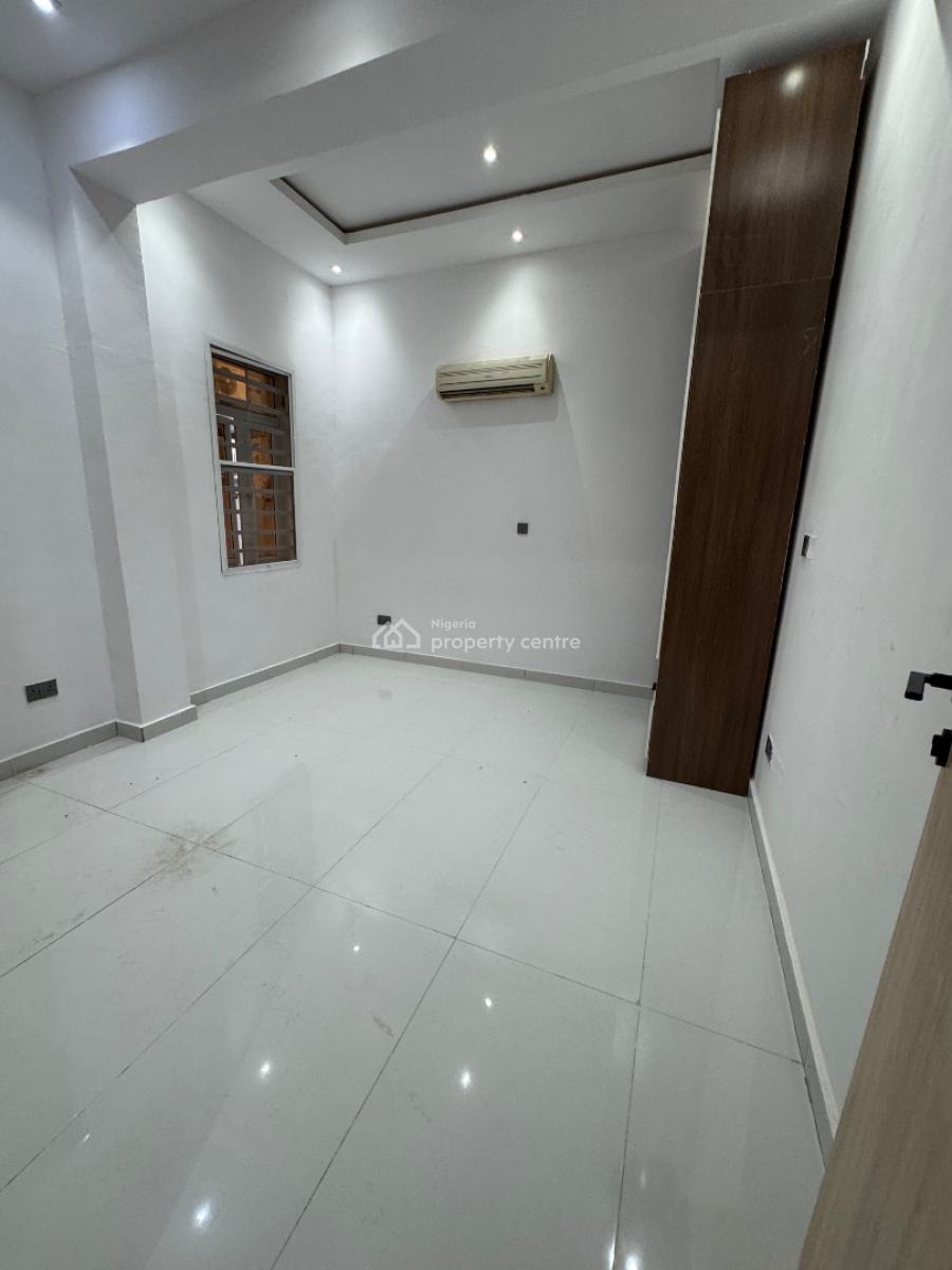 Spacious 2 Bedrooms Flat, Off Ajose, Victoria Island (vi), Lagos, Flat / Apartment for Rent